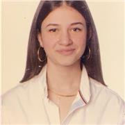 Estudiante de trabajo social de primer año, titulada en Bachillerato de ciencias sociales.